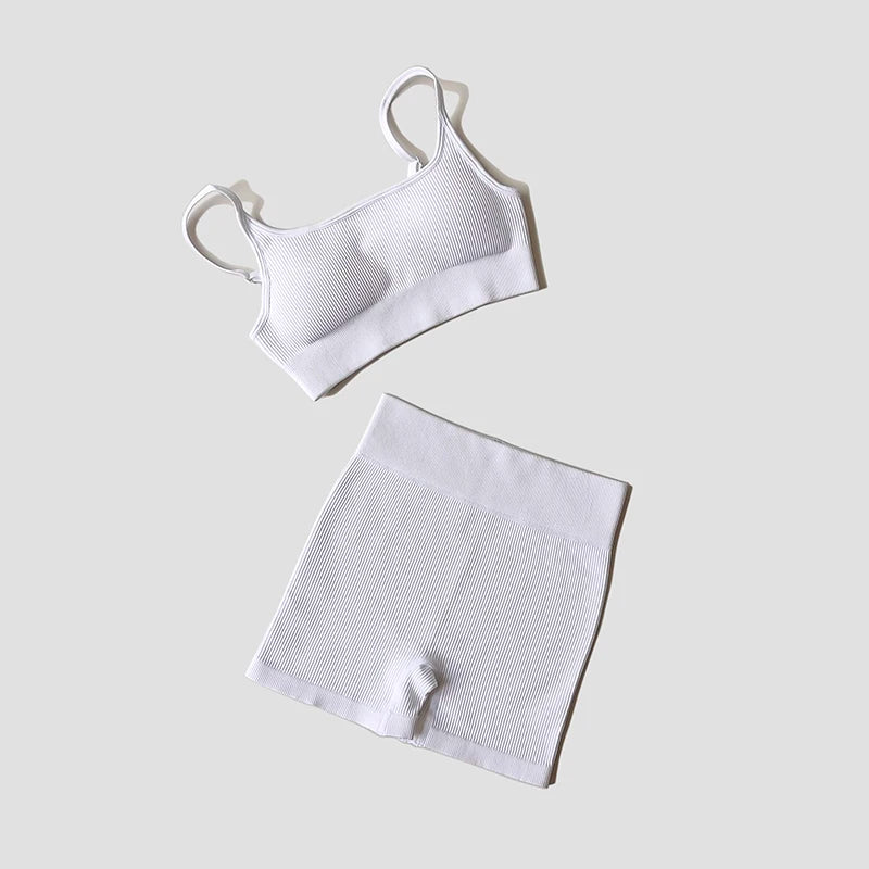 Seamless Yoga Set — Crop Top & Leggings