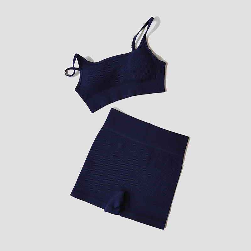 Seamless Yoga Set — Crop Top & Leggings