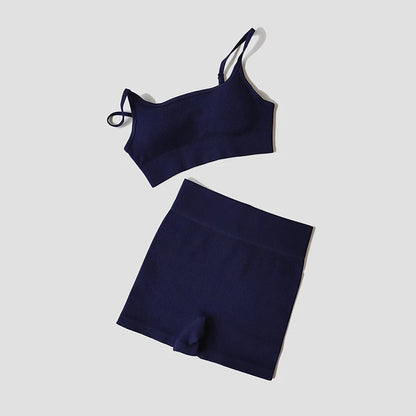 Seamless Yoga Set — Crop Top & Leggings